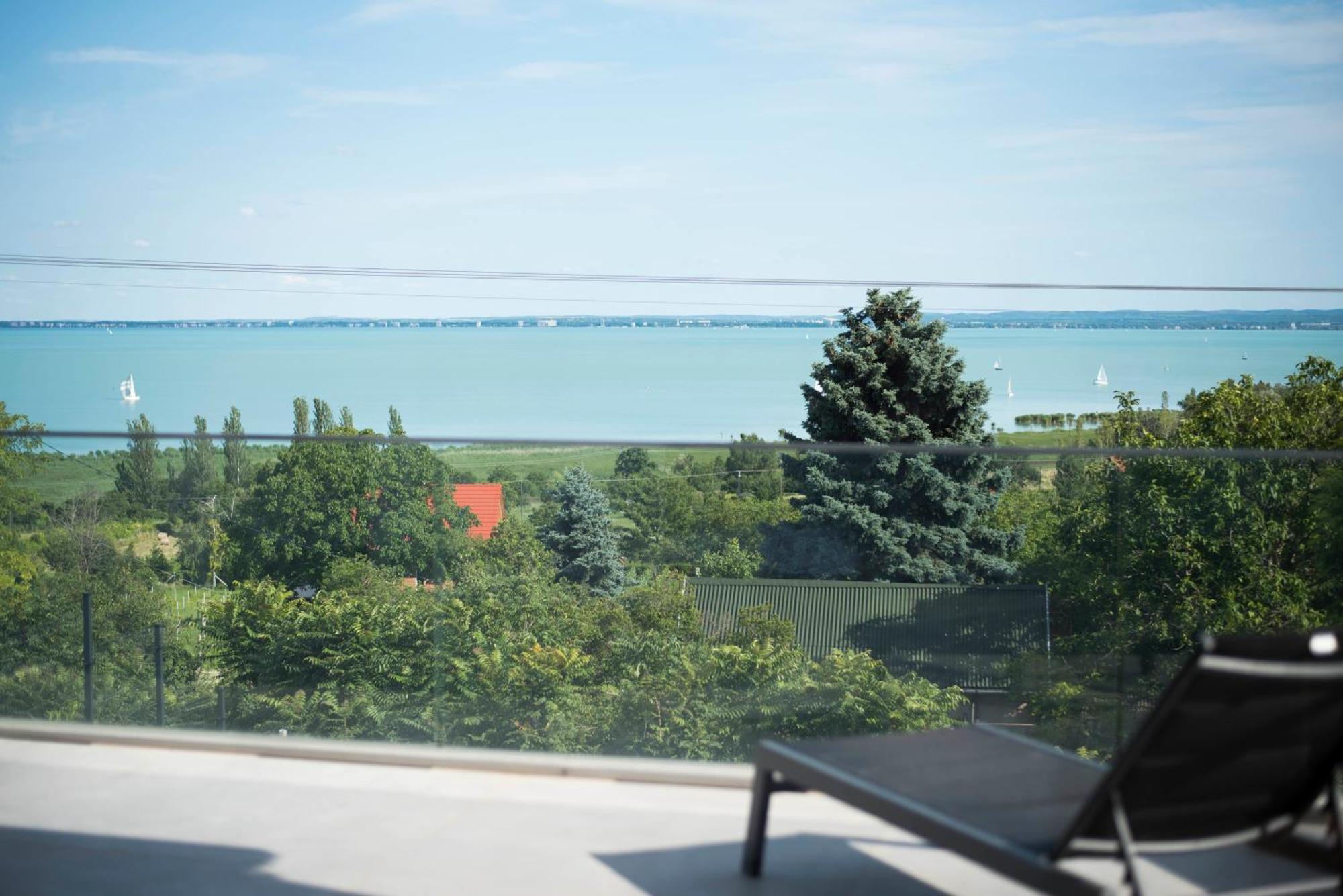 Horizont Apartman Alsoors Exterior photo